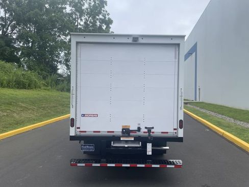 New 2025 Ford E-450 and Econoline 450 Super Duty w/ Driver's Safety Package image 10