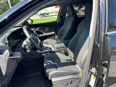 Used 2025 Audi Q5 Premium Plus AWD/4WD image 10