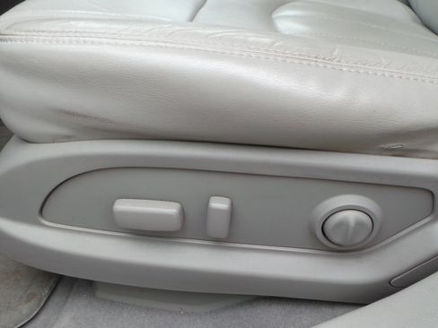 Used 2014 Buick Enclave Leather image 15