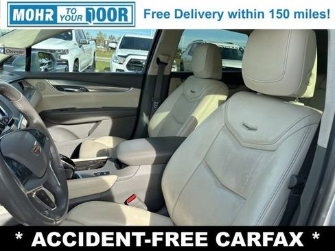 Used 2017 Cadillac XT5 Premium Luxury image 13