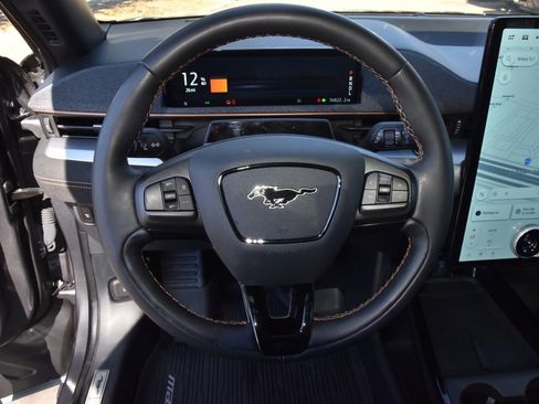 Certified 2023 Ford Mustang Mach-E GT image 22