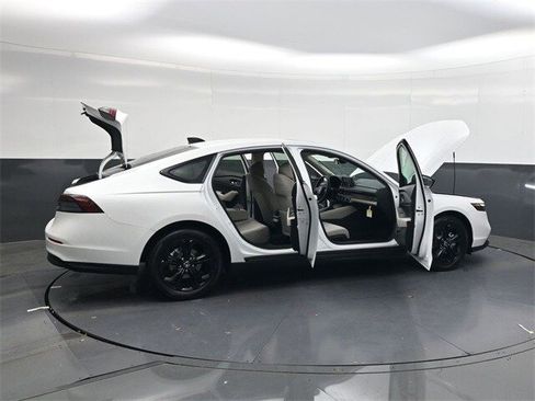 New 2025 Honda Accord SE image 41