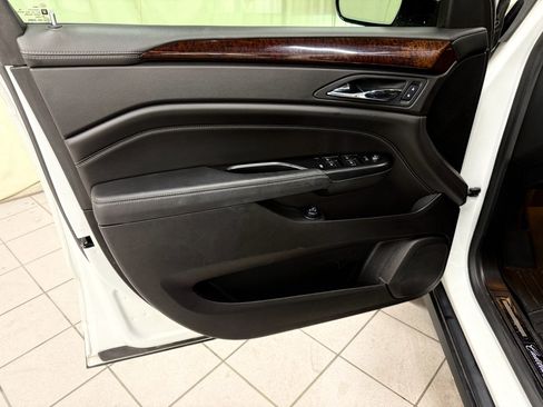 Used 2016 Cadillac SRX Luxury w/ Driver Awareness Package FWD image 30