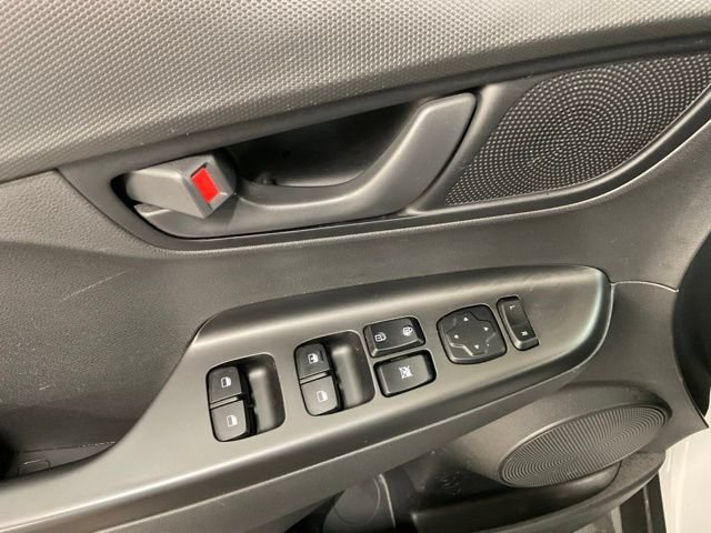 Used 2020 Hyundai Kona SE FWD image 28