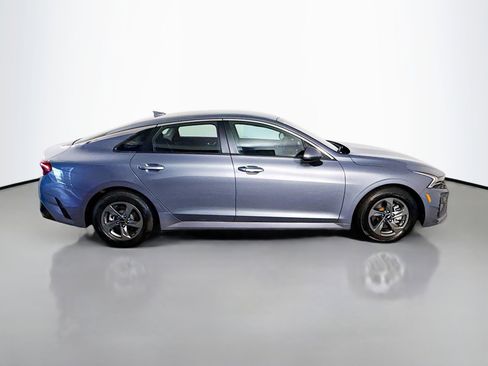 Used 2022 Kia K5 LXS image 11