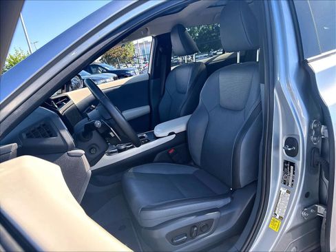 Used 2023 Lexus RZ 450e Premium w/ Technology Package AWD/4WD image 21