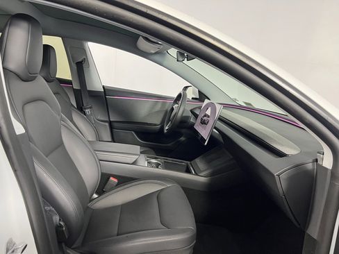 Used 2025 Tesla Model 3 Long Range image 12