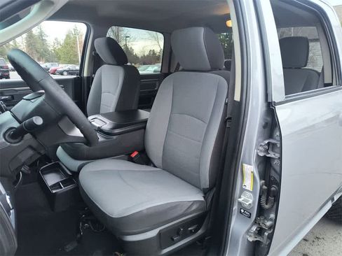 Used 2023 RAM 1500 Classic SLT image 11