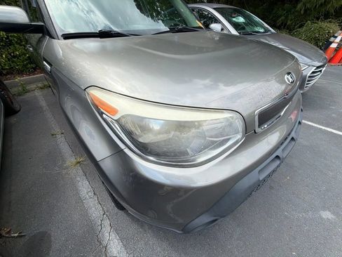 Used 2016 Kia Soul FWD image 11