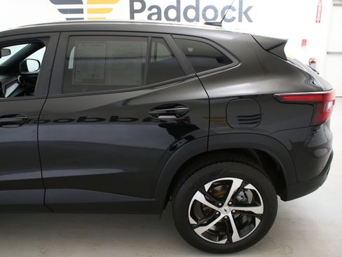 Used 2024 Chevrolet Trax RS w/ Driver Confidence Package image 6