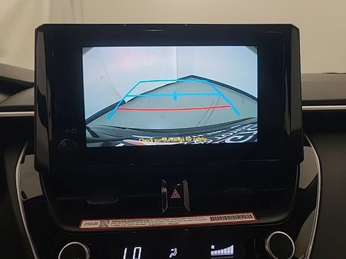 Used 2025 Toyota Corolla LE FWD image 33