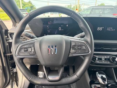 Used 2024 Buick Envista Sport Touring w/ Convenience I Package FWD image 16