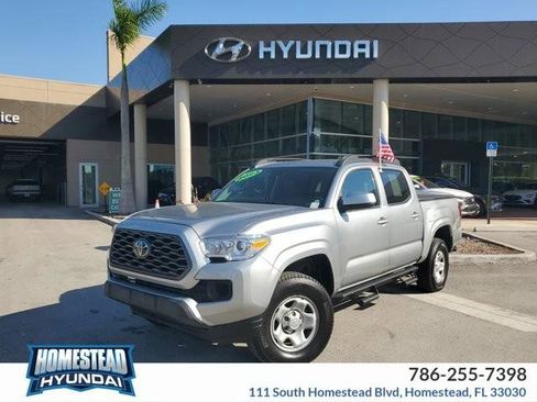 Used 2023 Toyota Tacoma SR image 1