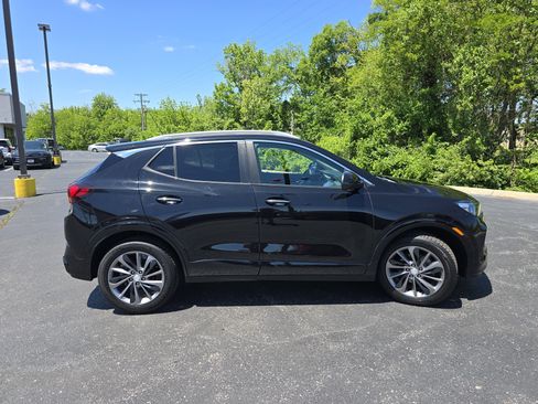 Used 2022 Buick Encore GX Select w/ Sport Touring Package FWD image 14