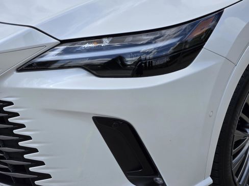 Used 2023 Lexus RX 350 FWD w/ Accessory Package image 21