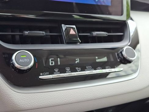 Used 2024 Toyota Corolla LE FWD image 18
