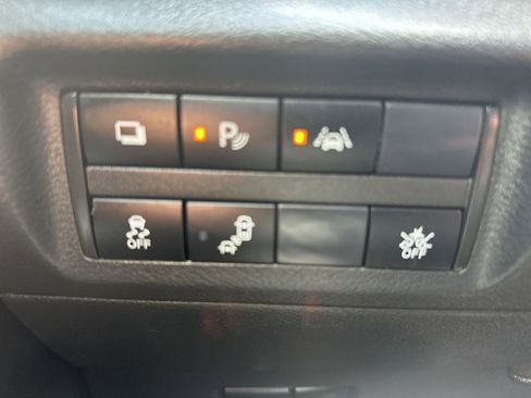 Used 2025 Nissan Kicks Play S FWD image 4