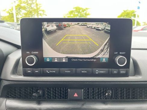 Used 2025 Honda CR-V EX image 25