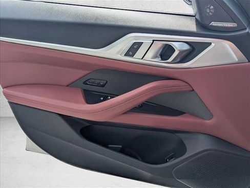 Used 2025 BMW i4 eDrive40 w/ Premium Package image 9