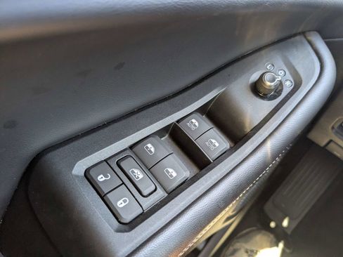 Used 2025 Jeep Grand Cherokee Altitude AWD/4WD image 31
