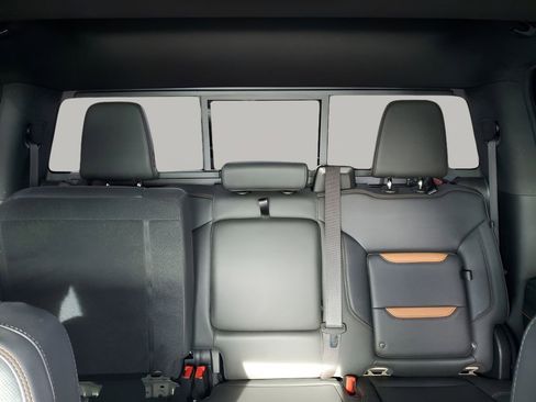 Used 2023 GMC Sierra 1500 AT4 w/ Technology Package image 43
