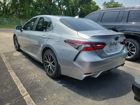 Used 2024 Toyota Camry SE FWD image 5