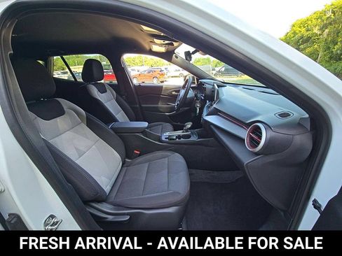 Used 2026 Chevrolet Trax RS FWD image 9