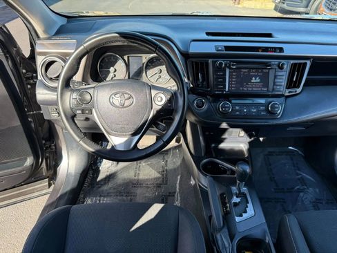 Used 2018 Toyota RAV4 XLE image 17