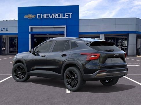 New 2026 Chevrolet Trax ACTIV w/ Driver Confidence Package FWD image 3