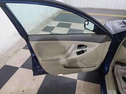Used 2007 Toyota Camry LE image 9