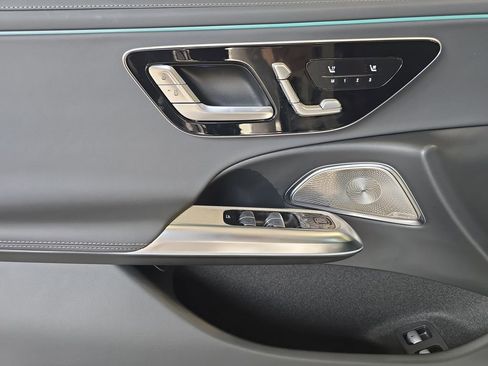 Certified 2026 Mercedes-Benz E 53 AMG e 4MATIC Sedan image 31