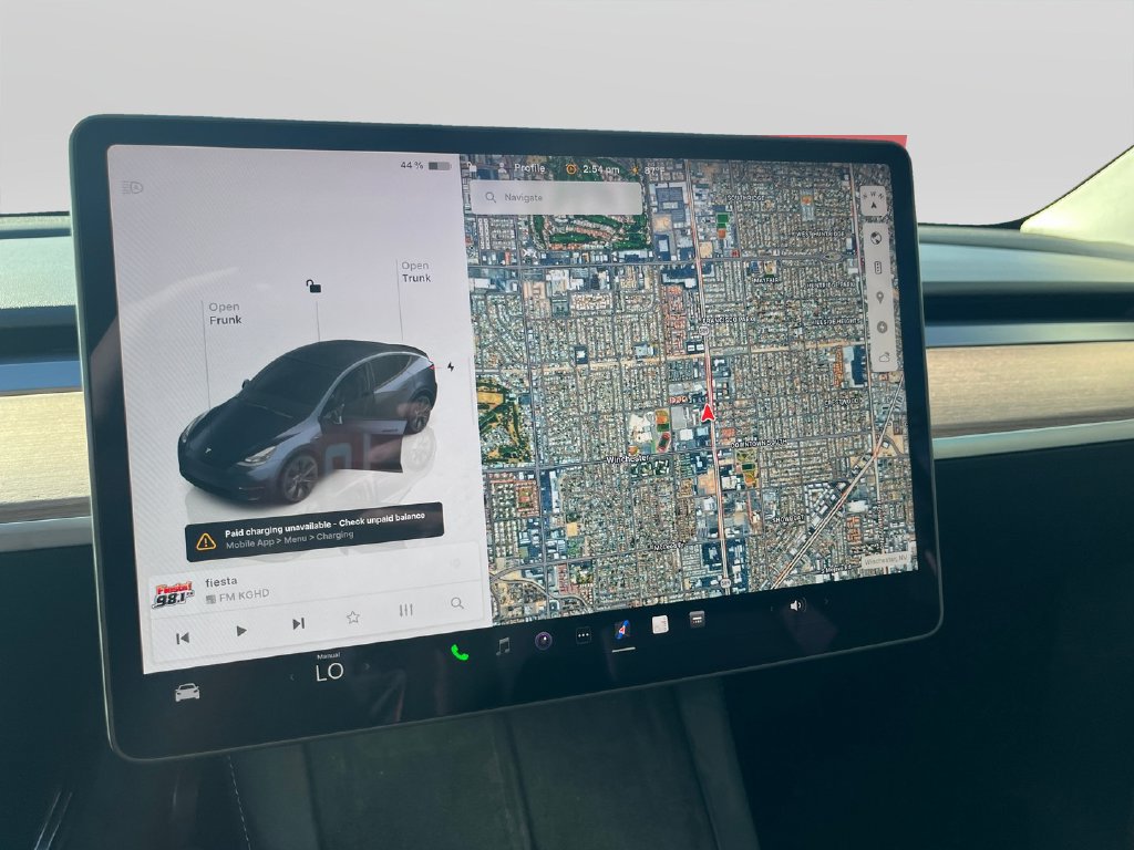 Used 2025 Tesla Model Y Long Range RWD image 14