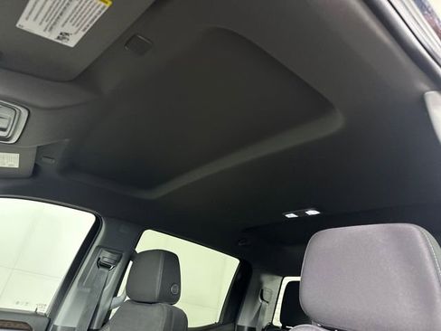 Used 2023 GMC Sierra 1500 Elevation image 12