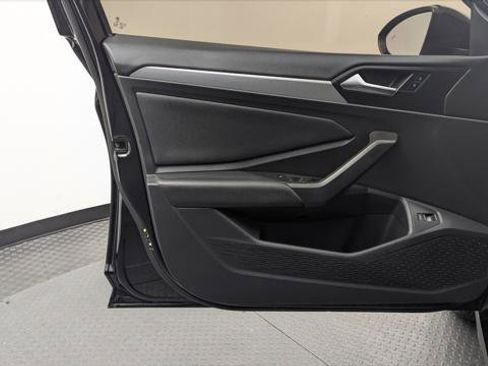 Used 2020 Volkswagen Jetta S image 11