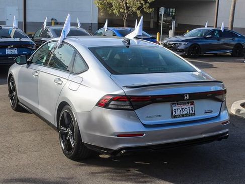 Used 2025 Honda Accord Sport image 7