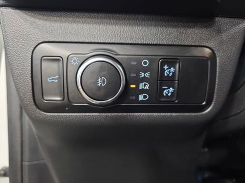 Used 2024 Ford Escape Platinum image 27