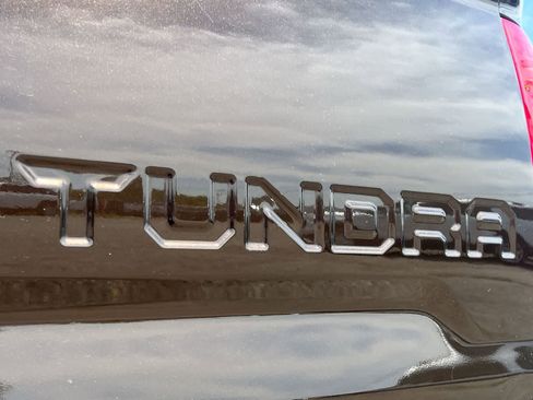 Used 2019 Toyota Tundra Platinum AWD/4WD image 13
