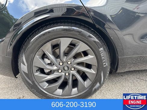 Used 2023 Land Rover Discovery S R-Dynamic AWD/4WD image 6