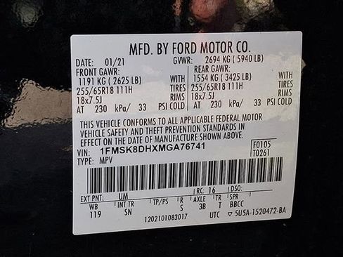 Used 2021 Ford Explorer XLT w/ Equipment Group 202A AWD/4WD image 27