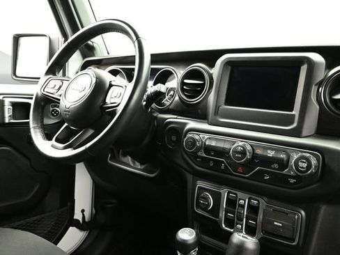 Certified 2019 Jeep Wrangler Unlimited Sport AWD/4WD image 18