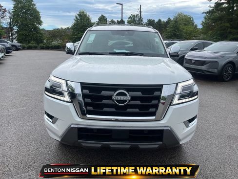 Certified 2024 Nissan Armada Platinum w/ Captain's Chairs Package AWD/4WD image 10
