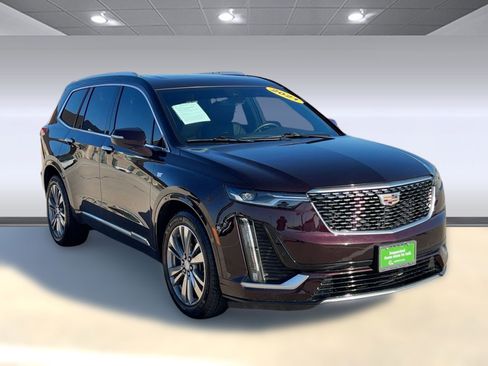 Used 2021 Cadillac XT6 Premium Luxury image 7