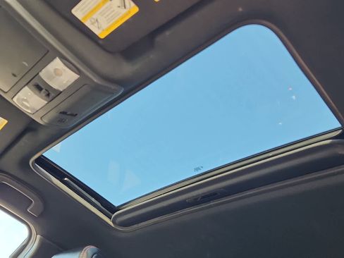 Used 2023 Nissan Frontier PRO-4X w/ Pro-4X Premium Package image 12