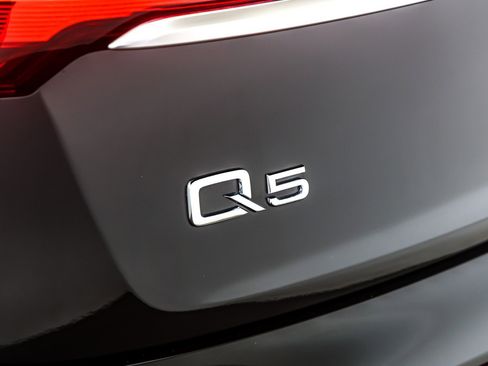 Used 2025 Audi Q5 2.0T Premium Plus w/ Premium Plus Package image 10