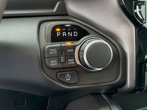 New 2026 RAM 1500 Big Horn AWD/4WD image 17