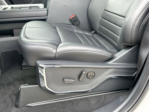 New 2026 Ford F350 4x4 Crew Cab Super Duty image 14