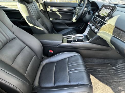 Used 2022 Honda Accord Touring image 43