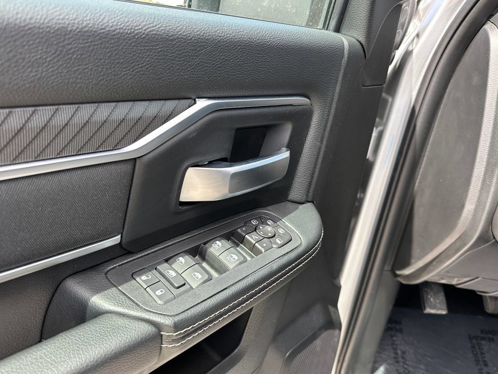 New 2026 RAM 2500 Big Horn AWD/4WD image 19