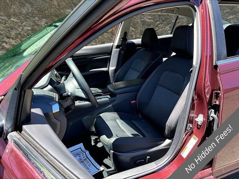 Used 2024 Nissan Altima 2.5 SV AWD/4WD image 20
