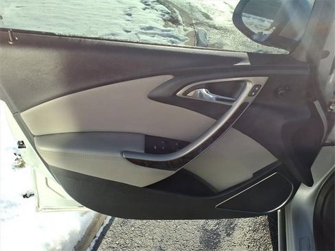 Used 2014 Buick Verano image 6